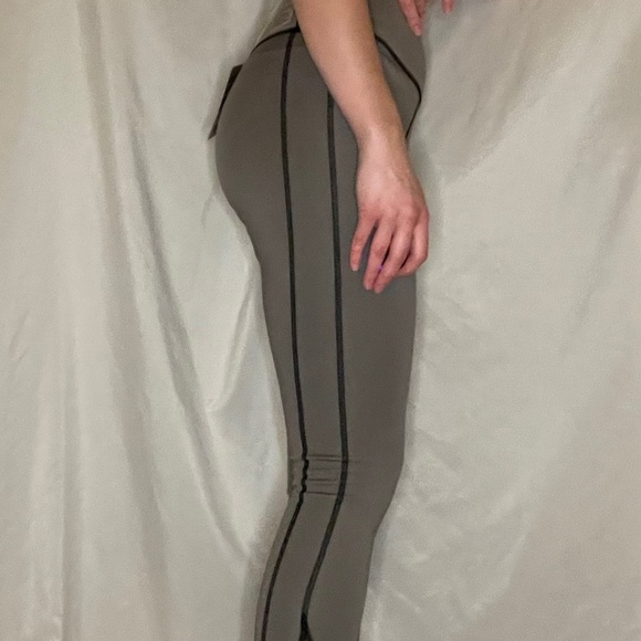 🦈 BNWT gymshark leggings black/grey - Picture 9 of 12